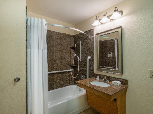 Staybridge Suites MILWAUKEE AIRPORT SOUTH image 20