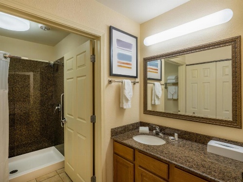 Staybridge Suites MILWAUKEE AIRPORT SOUTH image 26